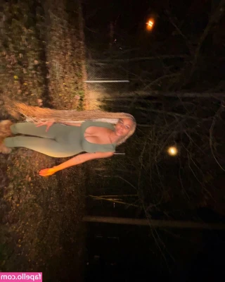 Queen Adams [ queen-adams ] - Badonkadonkkk