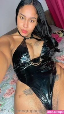 negrapomposa_28 [ negrapomposa-28 ] - THIS IS NOT A DRILL seriously   5 to play with this little bimbo