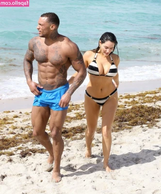 Kelly Brook [ kelly-brook ] - 2018, SJW Black Mailed Into Submission, 38:36.  Custom video: A SJW