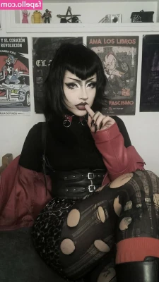 Gabrielajmz - It's sometimes mind boggling to think there are 7K of you here..