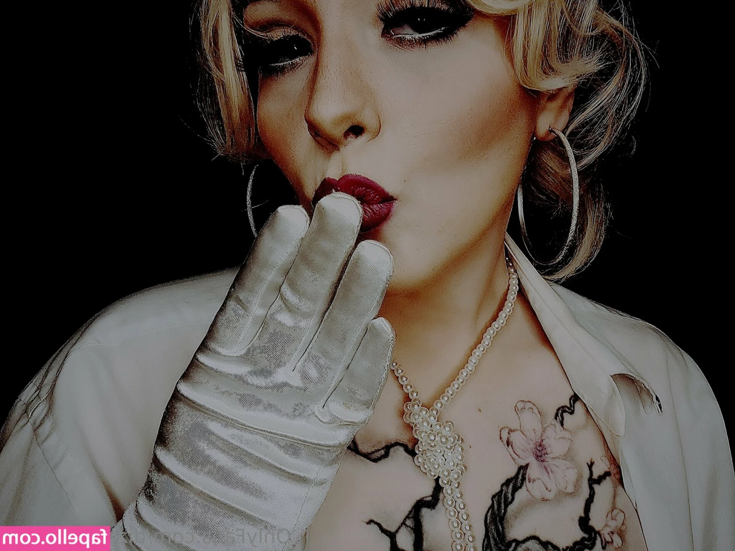 dizzydolliefree - My dom prefers me in black lingerie  what are your preferences  What
