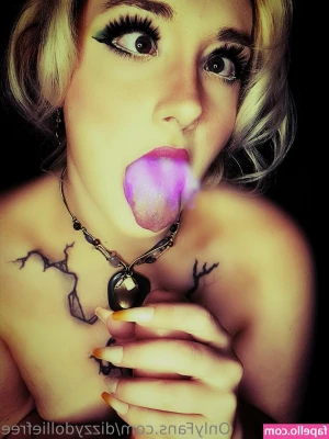 dizzydolliefree - Hot very hot