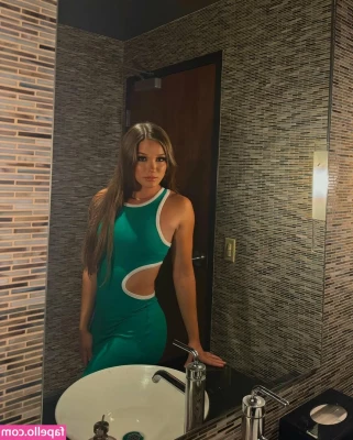 Treasure Rinaldi [ treasure-rinaldi ] - I was washing clothes and got Horny omg    tiny032587