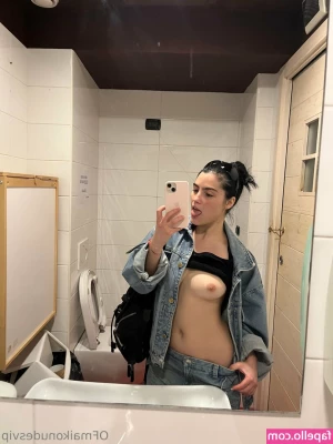 missmaikoxx [ missmaikoxx-3 ] - Precisando de uma ajudinha aqui   I need help here