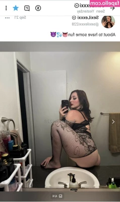 its_thatonetallgirl [ its-thatonetallgirl ] - 🔥red nails are hot on me