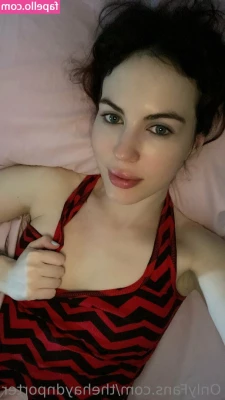 thehaydnporter [ thehaydnporter-3 ] - Hopefully no one saw me being naughty outside