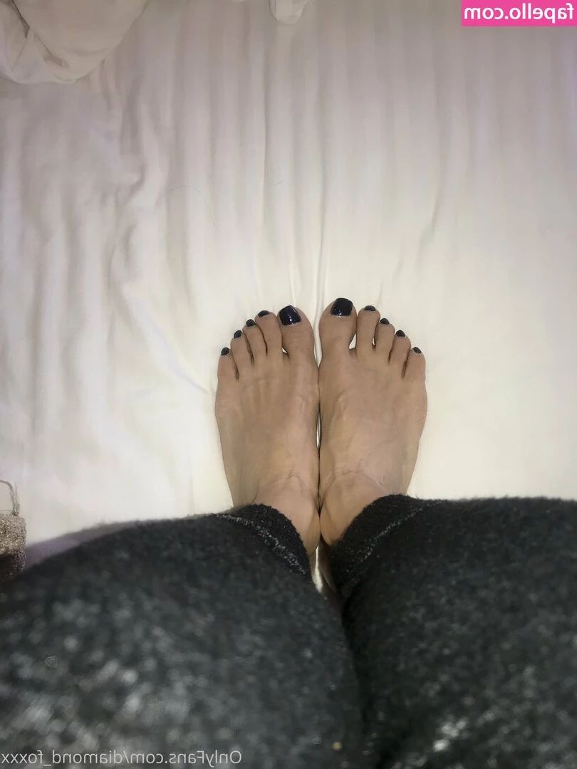Diamond Foxxx [ diamond-foxxx ] - would you send me a tip you will receive a surprise in your messages