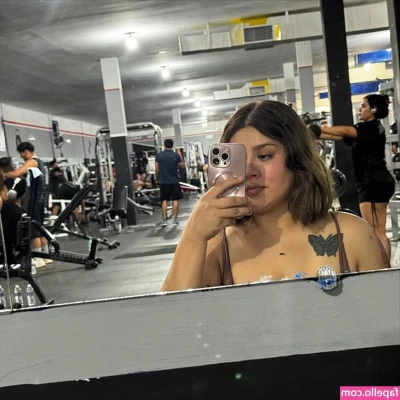 Rubi Esmeralda Sanchez [ rubi-esmeralda-sanchez ] - gag on these toes!