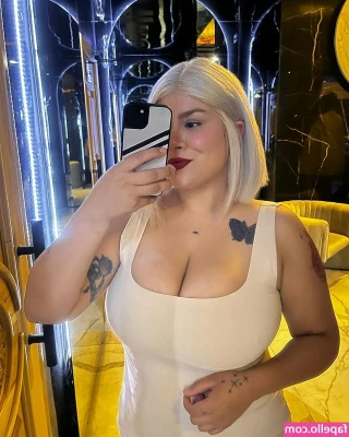 Rubi Esmeralda Sanchez [ rubi-esmeralda-sanchez ] - My DM’s are open I’m so fucking horny and ready to play😫