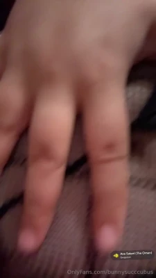 bunnysucccubus - wanna suck the clit
