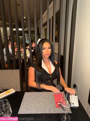 kellllx - Do you want to fool around with me in this toilet