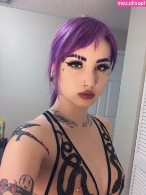 Valerica Steele [ valerica-steele-21 ] - wanna be loved on 🥰