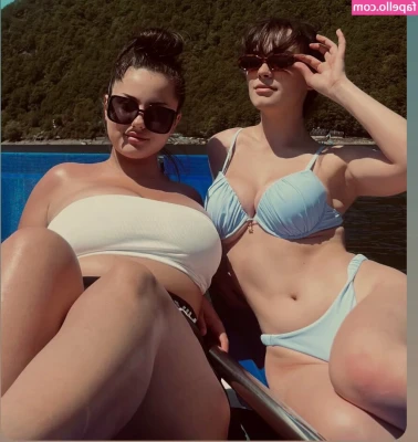 Luana Duma [ luana-duma ] - Rolling around on my favourite place. Might do one or two video calls