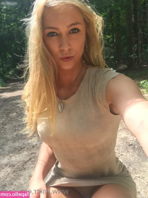 siswet19 - Thong or not