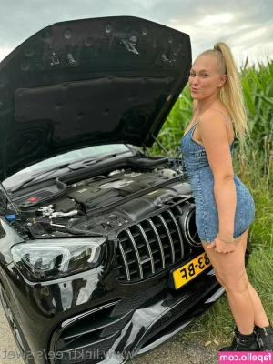 siswet19 - I need a helping hand! 😈 Will you dust off the flour from my