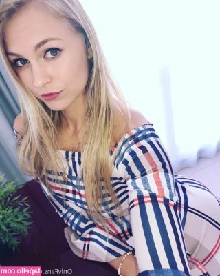 siswet19 - Another handsfree shot and orgasm after