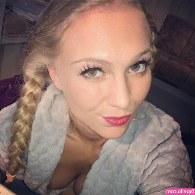 siswet19 - I imagined you next to me when I caressed my body