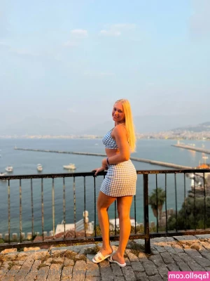siswet19 - I m horny  wanna have some fun     Check your DMs
