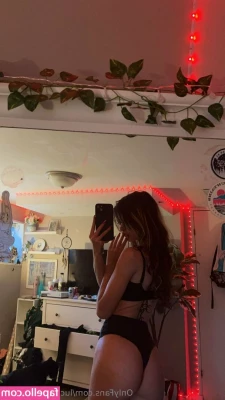 Lucyvalentinexxx - Nip slip