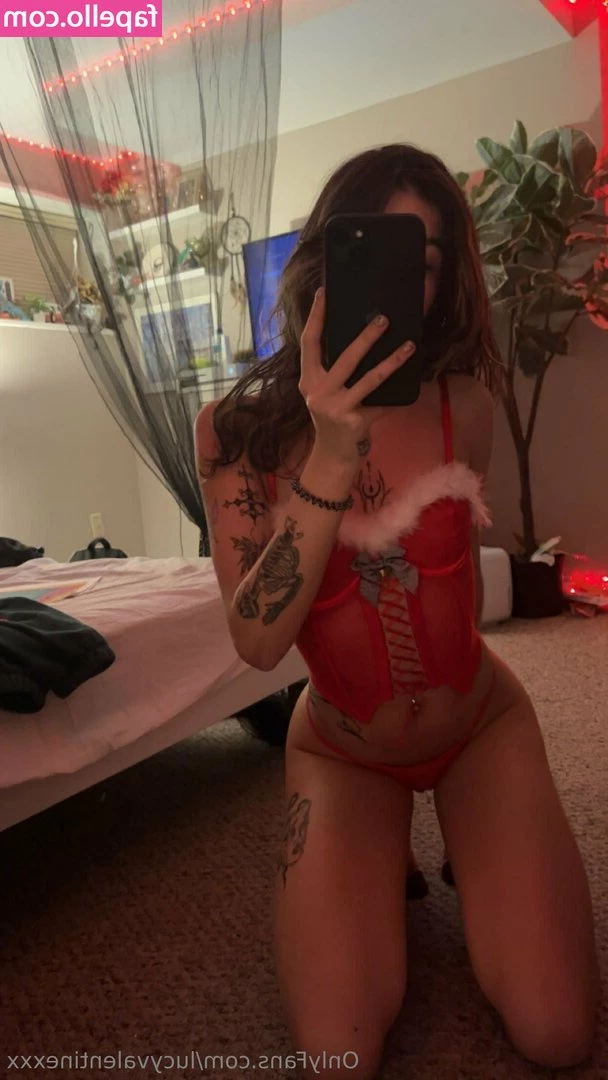 Lucyvalentinexxx - Game of shades