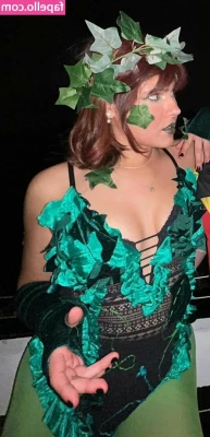 sele.sserra [ sele-sserra ] - Cum here please 🥰
