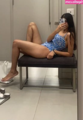 Desiaurora [ desiaurora-3 ] - On Sunday it is your duty to pamper Princesses feet 👸🏼💦