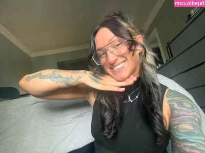 Kris Statlander [ kris-statlander ] - Nos bañamos juntos?😈😈🤤🤤🤤