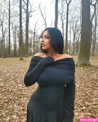 Nivien Kharbeiti [ nivien-kharbeiti ] - If I was a stripper this outfit would be my go to. 😝  Sorry I’ve
