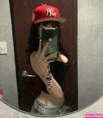 urasianchix - Come scrub my back? 😇😇😇