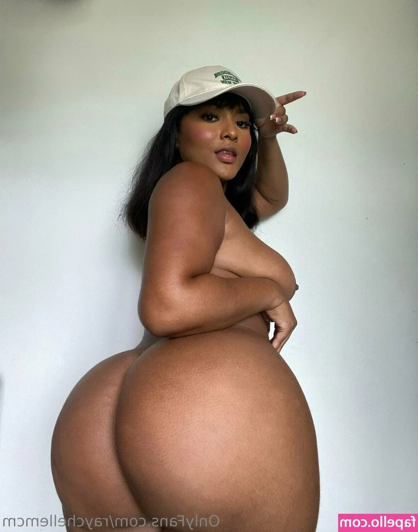 Raychellemcm - 😵  XXX MONTHLY VIDEO 😵Surprise Shower Blowjob 🥵Would you