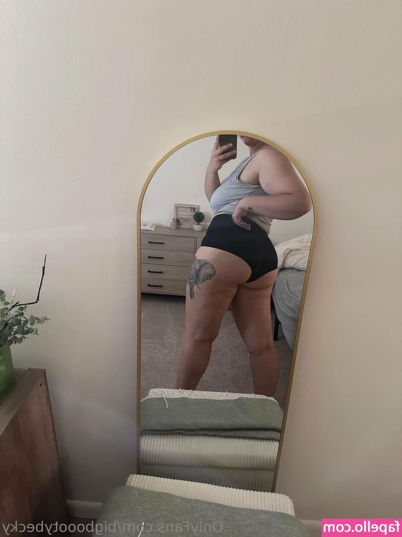 bigboootybecky - Just got done pleasing myself