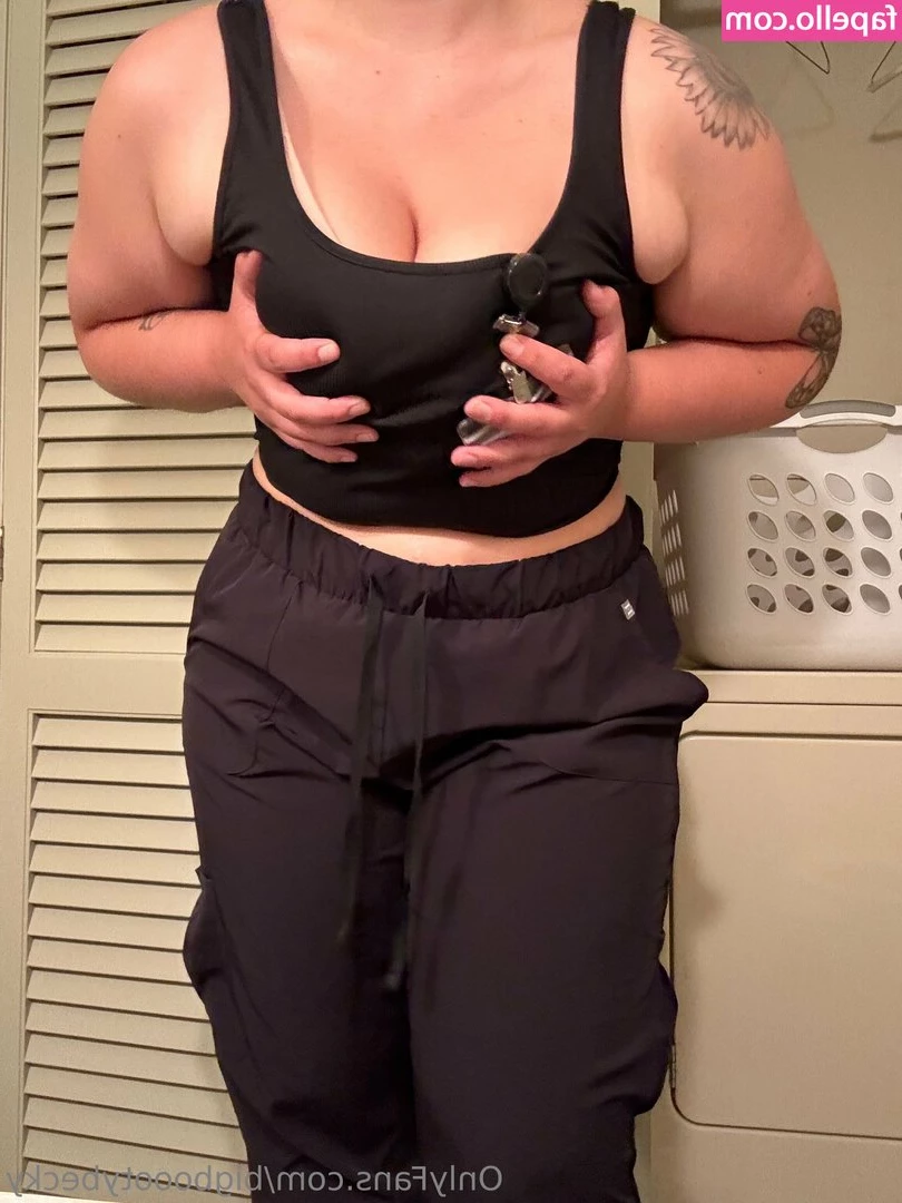 bigboootybecky - Say hi if I’m your type!