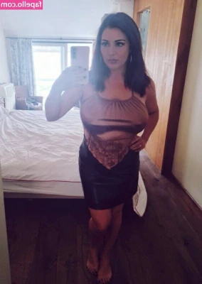 JillianLeeAdams - Come rub on me