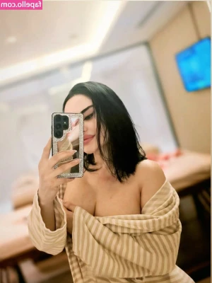 Naz Mila [ naz-mila-1 ] - Nothing to play so just play my own 😁👅💪🍆🍆