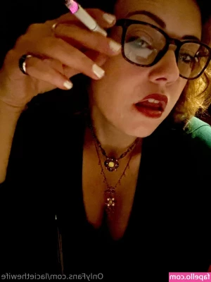 laciethewife - Hey everyone sorry i have been Mia for a while been dealing with alot