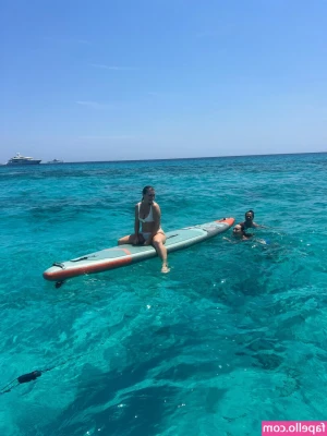 Sophie Garrad - You Think Anybody Saw?😳👀