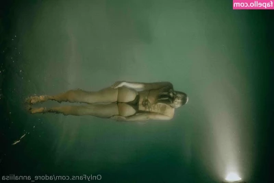 adore_annaliisa [ adore-annaliisa ] - Hope your having a lovely hump day