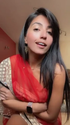 Aaliyah Yasin [ aaliyah-yasin ] - Are you enjoying the view?