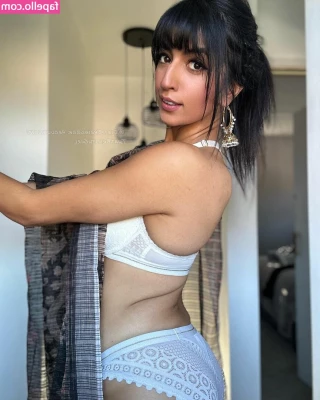 Aaliyah Yasin [ aaliyah-yasin ] - Sit on me!