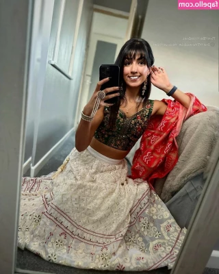 Aaliyah Yasin [ aaliyah-yasin ] - Are you enjoying my content  Would you pay for this kind of content