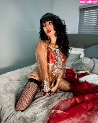 Aaliyah Yasin [ aaliyah-yasin ] - Make your own Golden Hour
