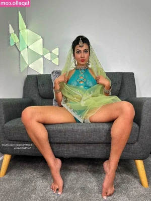 Aaliyah Yasin [ aaliyah-yasin ] - Worship me beta 😈