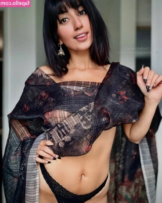 Aaliyah Yasin [ aaliyah-yasin ] - show me something