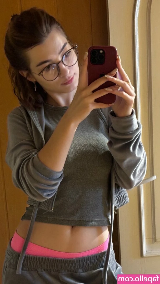 Misty Nadia [ misty-nadia ] - To big for my mouth 🤤