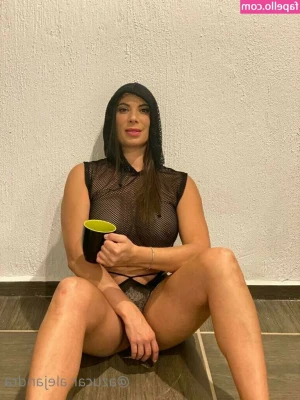 Azucar Alejandra [ azucar-alejandra-1 ] - I just ordered a bigger Woofy tail as a birthday gift to myself. I