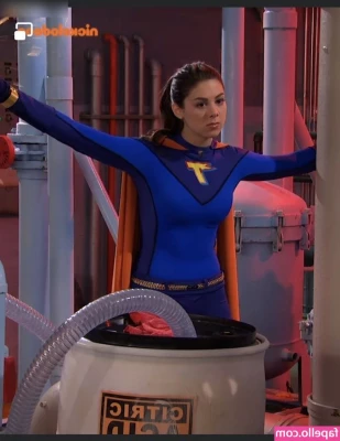 Kira Kosarin [ kira-kosarin ] - Urghhhh I just gave the Sloppiest sexiest Blowjob and filmed in your