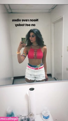 Kira Kosarin [ kira-kosarin ] - Check out these hotties Autumn  of com xoautumnhartxo Big Big Cherry 