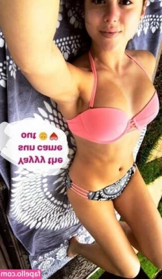 Kira Kosarin [ kira-kosarin ] - Happy saturday