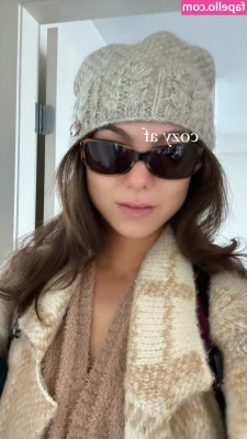 Kira Kosarin [ kira-kosarin ] - offer only valid for the next 10 subs 🖤💦 @nikkitagoth