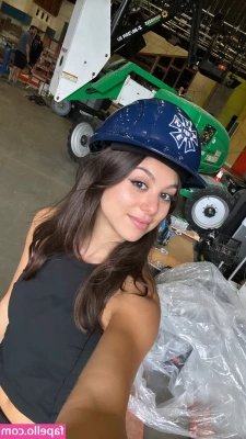 Kira Kosarin [ kira-kosarin ] - Here are some links to my BEST sex tapes:   Pretty in pink